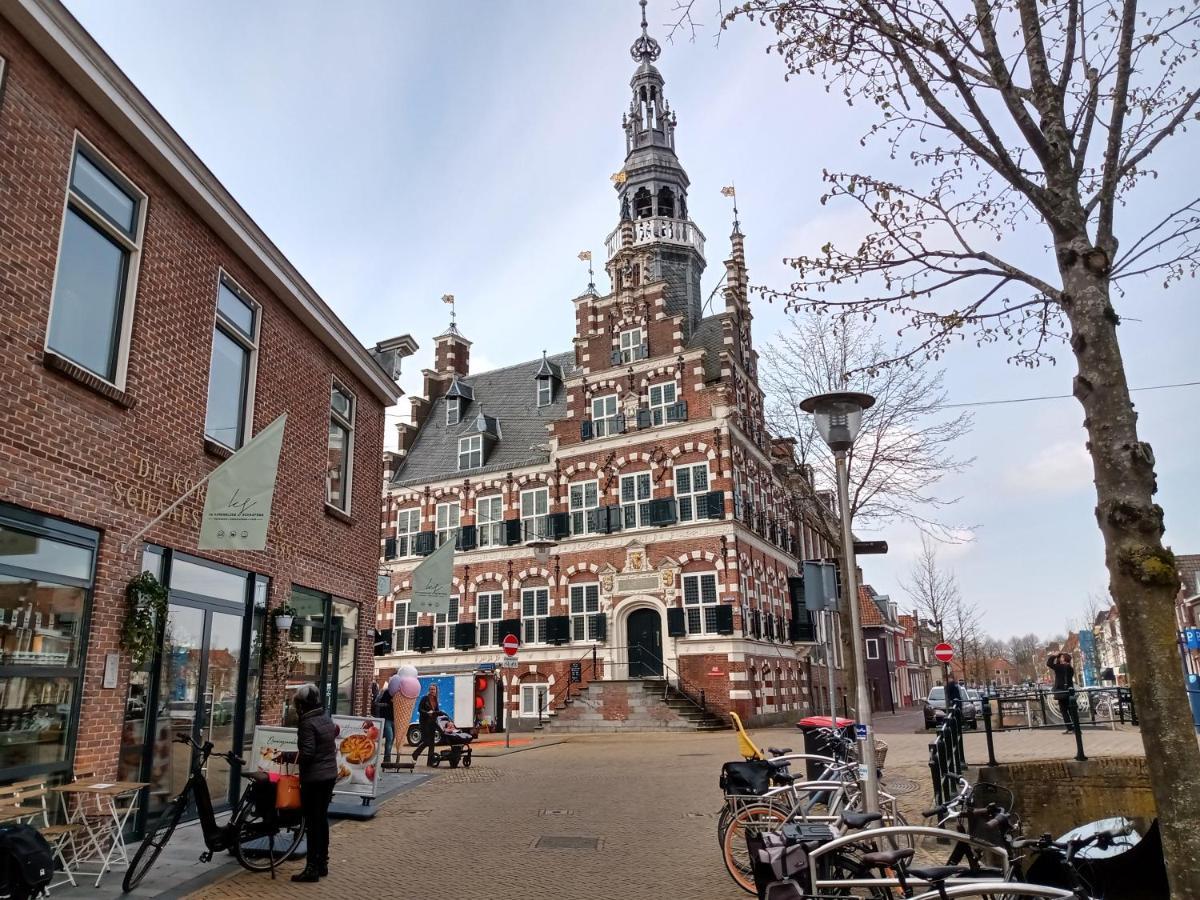 Villa Wellnesshuis Met Hottub, Ligbad En Grote Tuin Tzummarum Exterior foto