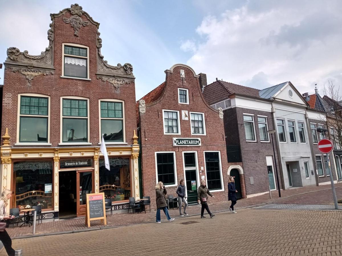 Villa Wellnesshuis Met Hottub, Ligbad En Grote Tuin Tzummarum Exterior foto